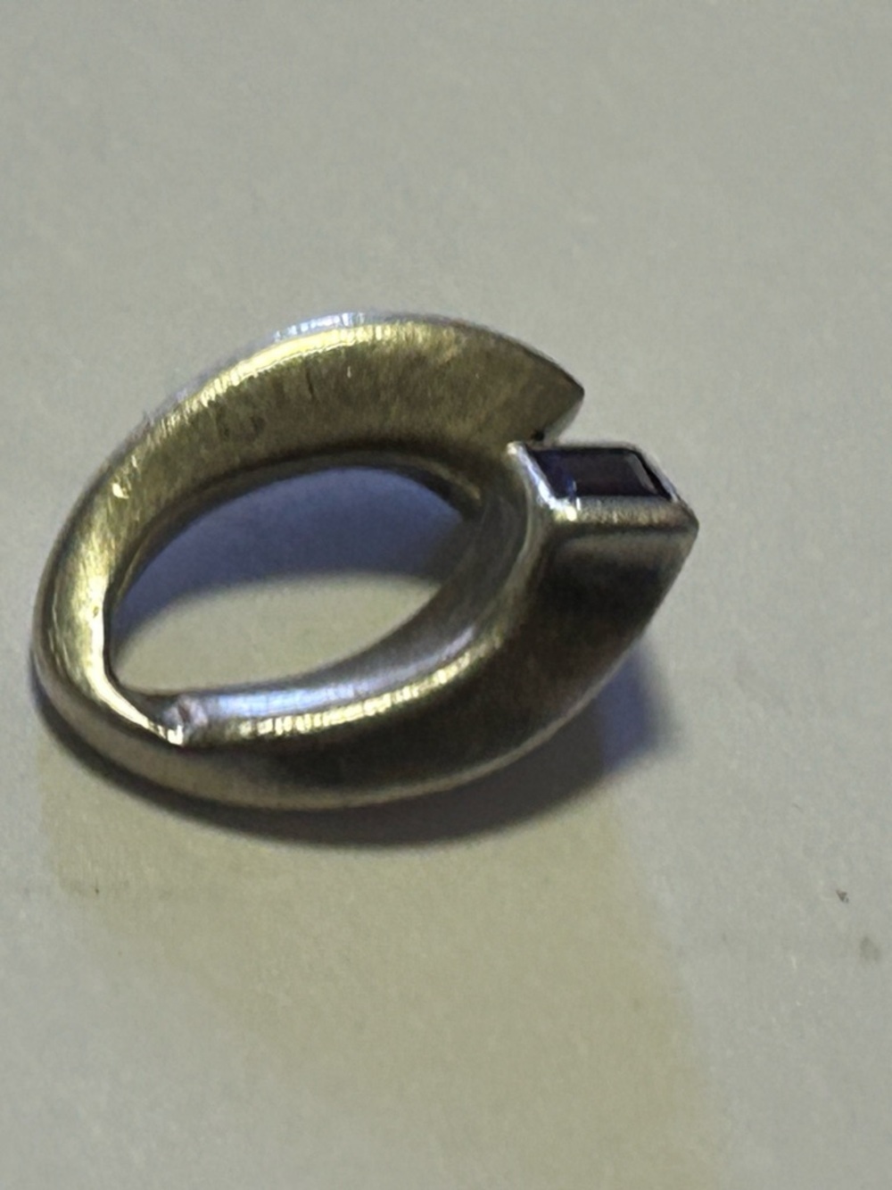 Gucci Gold-Tone Modern Hoop Pendant - Picture 3 of 12